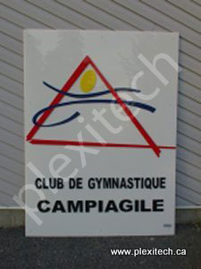Enseigne Club de gymnastique Campiagile en acrylique — Plexitech