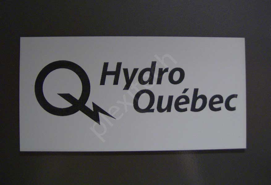 Affiche corporative Hydro-Québec gravée et découpée par Plexitech