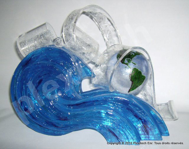 Sculpture en acrylique Eau secours (13 x 16 x 9 po) par Édith Cantin