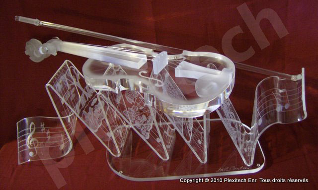 Sculpture en acrylique gravé et thermoformé Les saisons de Vivaldi par Édith Cantin — Plexitech